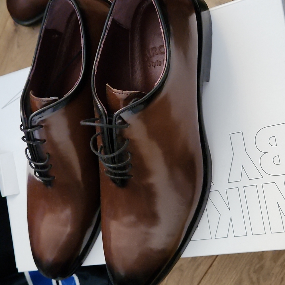 Brand new Girotti men's dress shoes